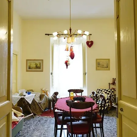 La Casa Di Zia Mimina 住宿加早餐酒店 *